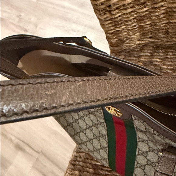 Gucci Tote - Picture 9 of 15